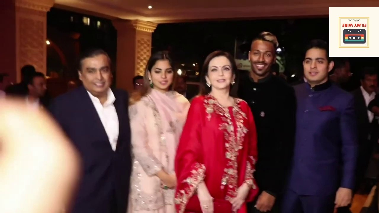Hardik Pandya's Brother Krunal Pandya's Wedding Reception - Amitabh Bachchan, Mukesh Ambani and Rohit Sharma