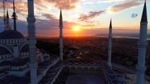 Yüzde 90'lık kısmı biten Çamlıca Camii havadan görüntülendi