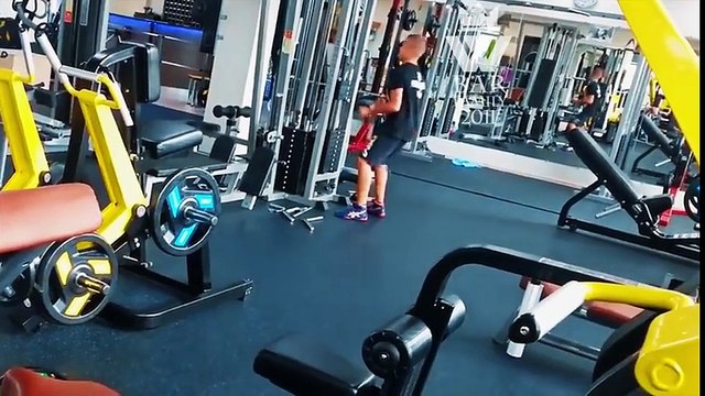 Vous serez morts de rires en regardant cette compilation de bêtisiers dans des salles de sports...