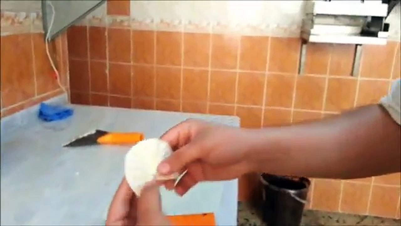 How to Make Chocolate Garnishes Decorations