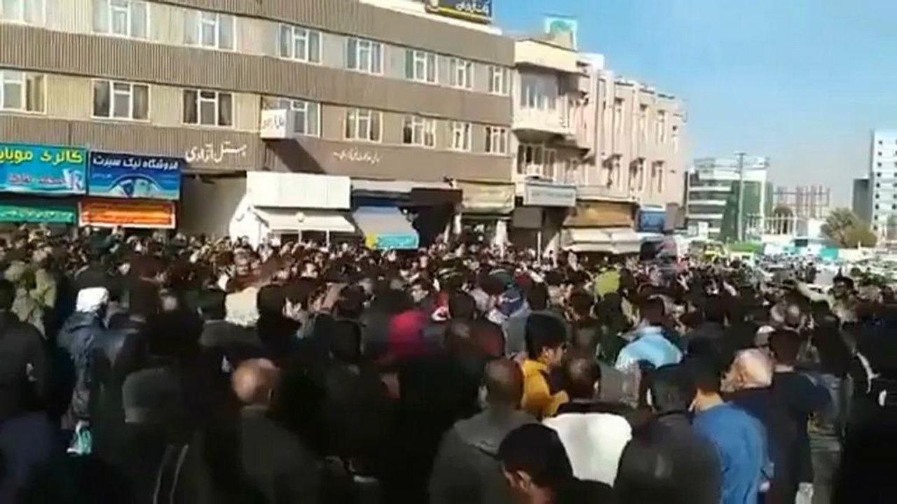 بالفيديو: لليوم الثاني على التوالي احتجاجات منا...