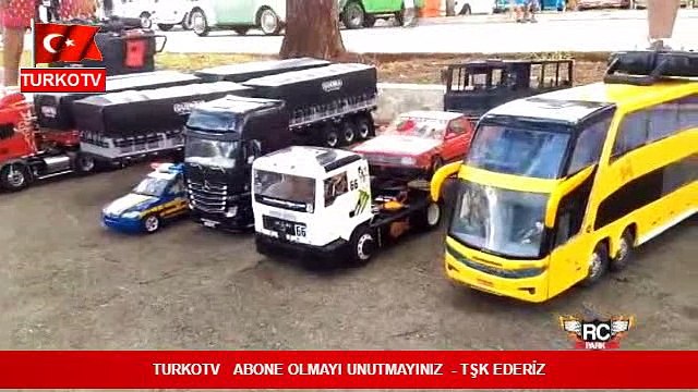 Uzaktan Kumandalı Araba Yarışları İzle