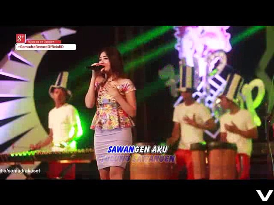 Nella Kharisma feat Angklung Malioboro - Pantai Klayar