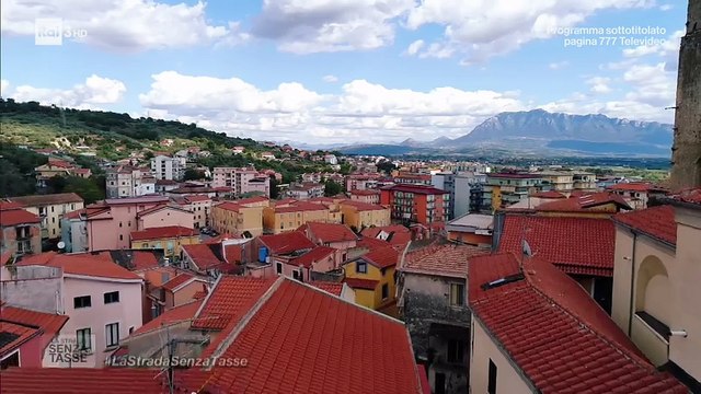 9° Puntata La strada senza tasse su Rai 3, condotto da Flavio Insinna - 28/12/2017