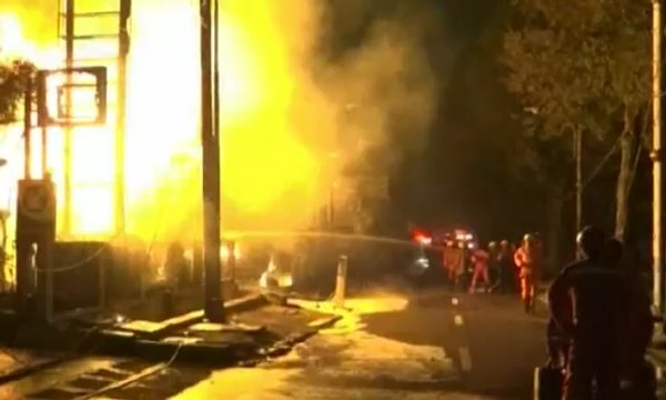 Mobil Tangki BBM Terbakar di SPBU