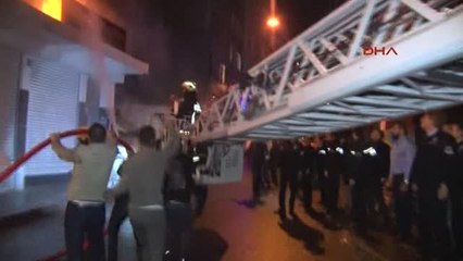 5 Katlı Binada Yangın Paniği