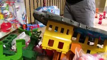 Thomas and Friends _ DOUBLE SUPER STATION WOAH! Thomas Train with Trackmaster _ Toy Trains for Kid