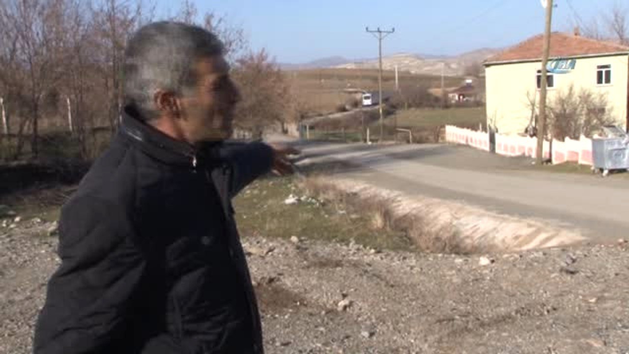 Güllü Nine,1 Yıldır 67 Yıllık Hayat Arkadaşını Bekliyor
