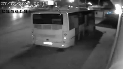Komşusunun Otobüsünü Soydu "Uyumak İçin Girdim" Dedi