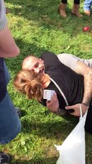 Demande en mariage dans un verger (Fail)