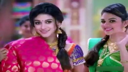 ஜிமிக்கி கம்மல் பாடலுக்கு ஆடும் ஓவியா..