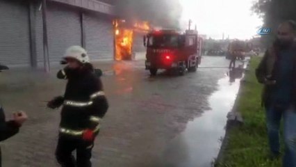 Nazilli’de depo yangını paniğe neden oldu