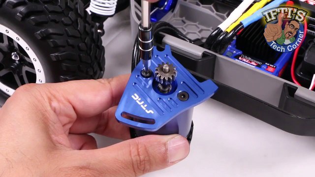 #11 Traxxas Slash 4X4 - Tekno M6 CV Driveshafts Install! (TKR6851X & TKR6852X)