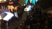 Le spectacle Abysses dans le centre-ville