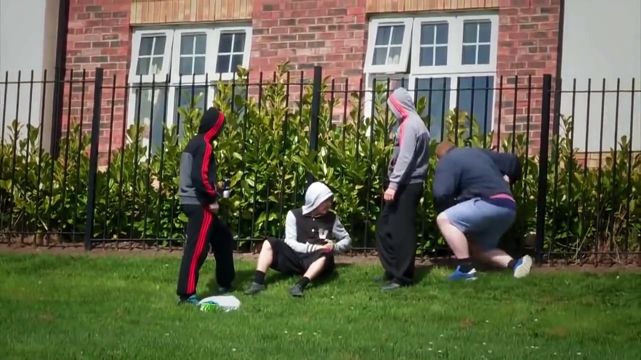 Britains Broken Families 720p part 1/2