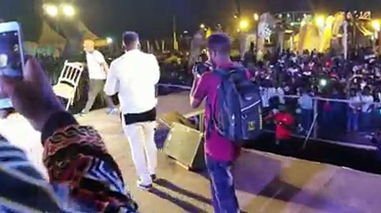 KO-C: UN SPECTACLE EXCEPTIONNEL A DOUALA LE JOUR DE NOEL