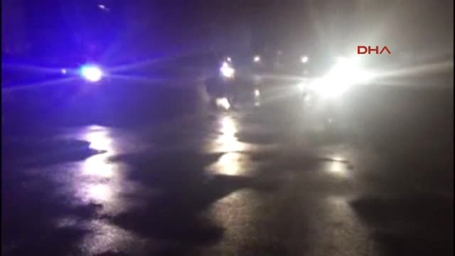 İzmir'de, Yılbaşı Öncesi 1500 Polisin Katılımıyla Operasyon Düzenlendi