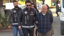 Adana Polis Baskınında Bylock Yüklü Cep Telefonunu Klozete Attı