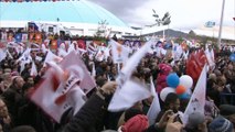 Başbakan Yıldırım: ' 2017 için bize karamsar hikayeler anlatanlar Türkiye bir daha belini doğrultamaz diyenler çakıldılar'