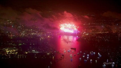 Spectacular display welcomes 2018 in Sydney