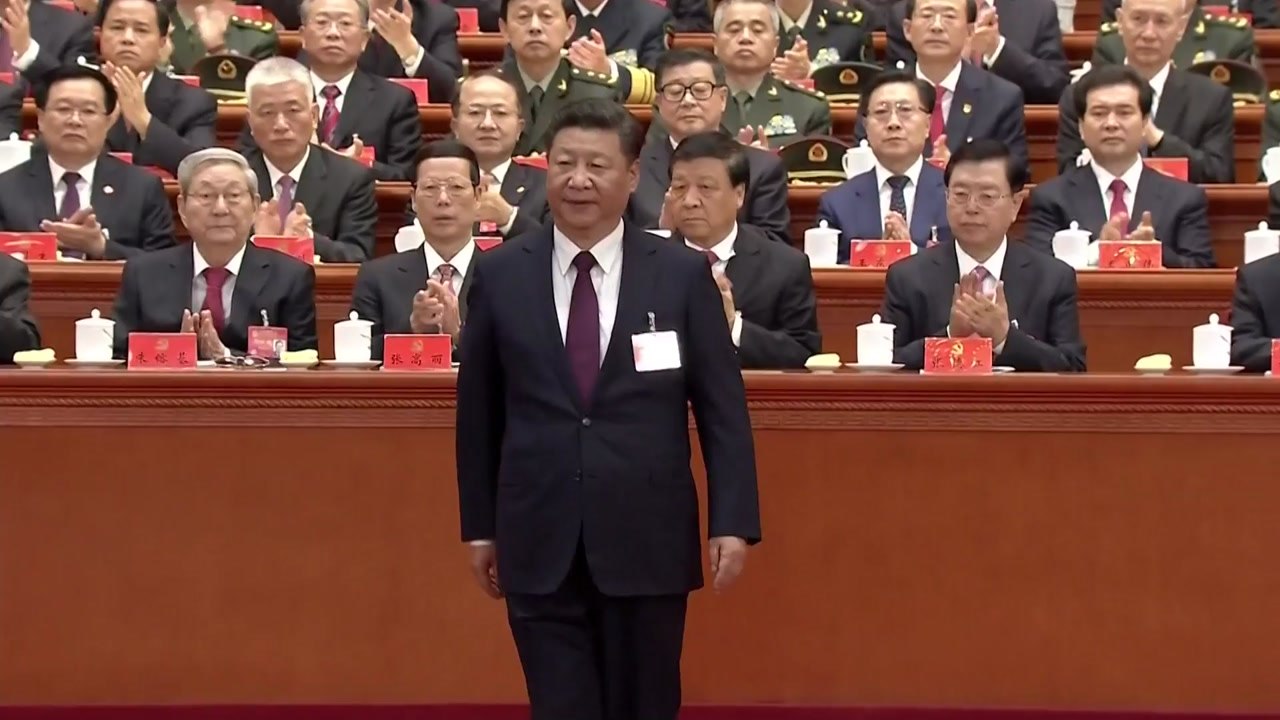 中 시진핑 1인 지배체제 구축...대기 질 개선 / YTN