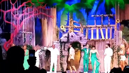 Pedro en saludo final 1ra, función - 27 de Diciembre