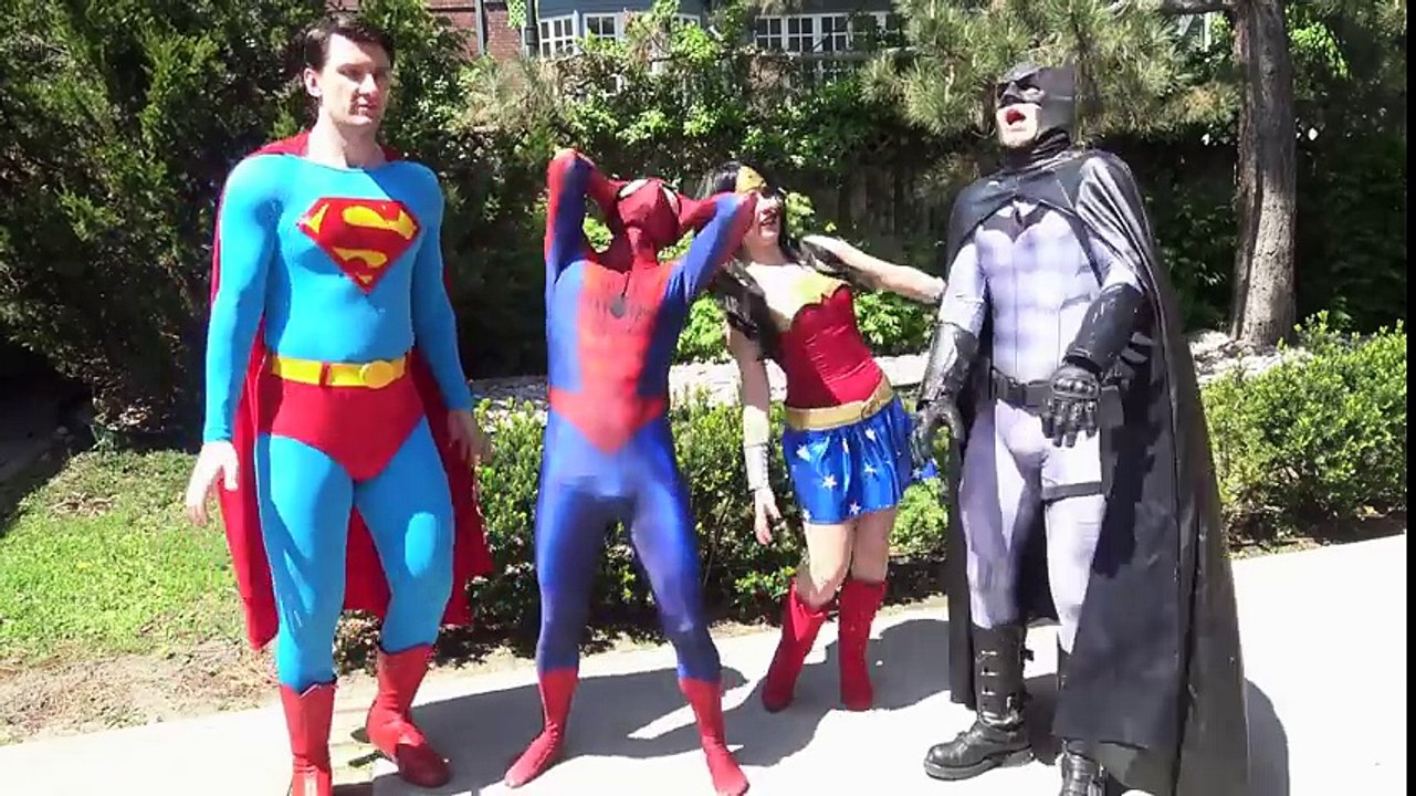 STAR WARS KYLO REN vs SPIDER-MAN BATMAN SUPERMAN WONDER WOMAN - TOY BATTLE! - TheSeanWardShow | Superheroes | Spiderman | Superman | Frozen Elsa | Joker