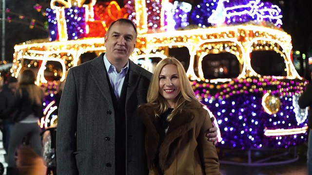 Дорогие друзья! Поздравляем Вас с Новым годом! Пусть 2018 год принесет Вам радость и удачу!