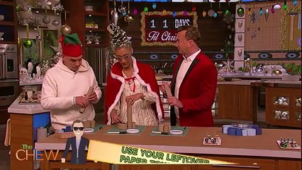 Clinton Kellys DIY Honeycomb Wreath | The Chew