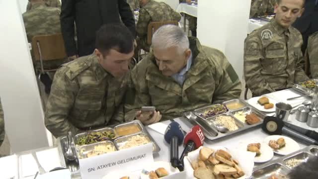 Başbakan Yıldırım, Eğirdir Dağ Komando Okulu ve Eğitim Merkezi Komutanlığını Ziyaret Etti (1)