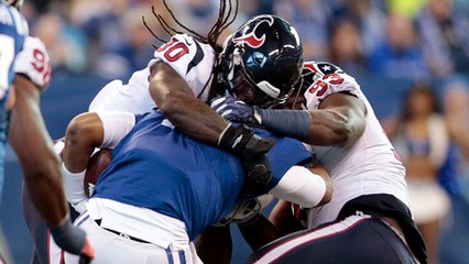 Jadeveon Clowney corrals Jacoby Brissett for a huge sack