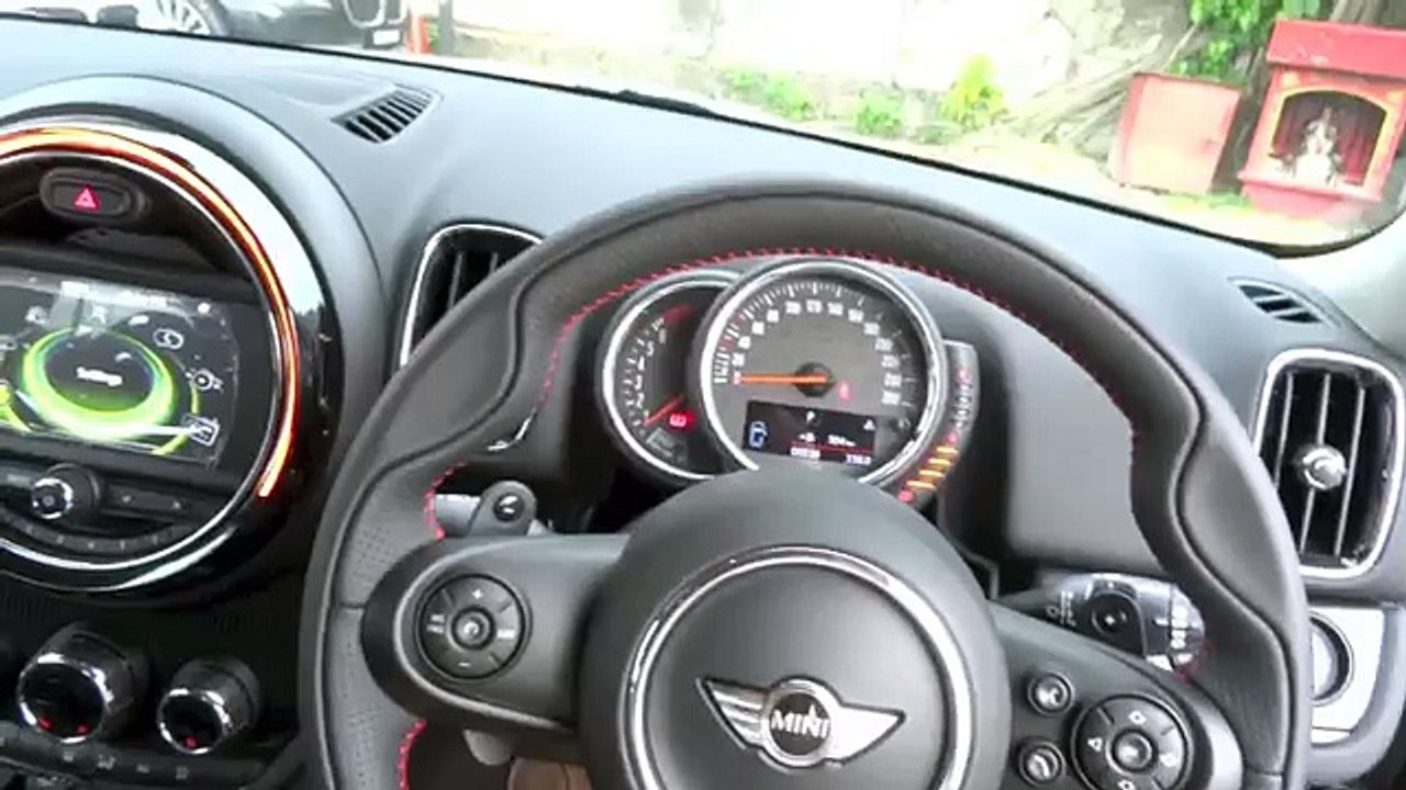 2017 MINI Cooper S Countryman Start-Up and Full Vehicle Tour