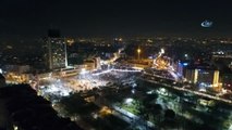Taksim Meydanında Yeni Yıl Coşkusu Havadan Görüntülendi