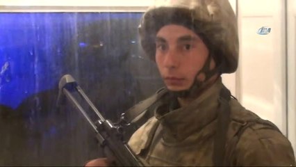 Vali Kılıç'tan Nöbet Tutan Askere Telefon Sürprizi