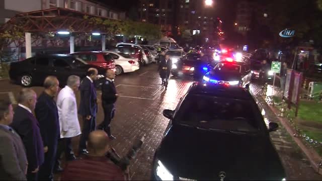 Sağlık Bakanı Ahmet Demircan'dan Yeni Yılın İlk Bebeklerine Ziyaret