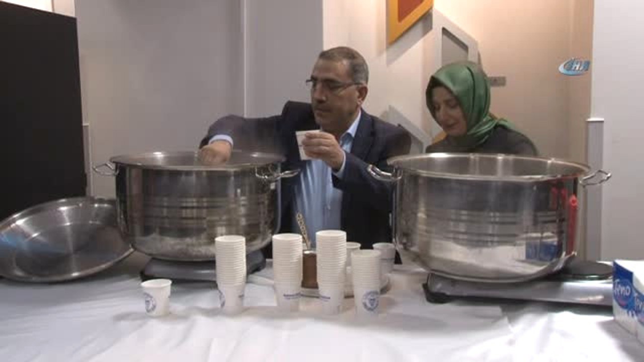 Adana'da Yeni Yılın İlk Bebeği Babaannesi ile Aynı Doğum Gününe Sahip