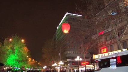 Başkentliler yeni yılı Kızılay’da karşıladı