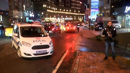 E-5 karayolunda sürücüler trafik polislere zor anlar yaşattı