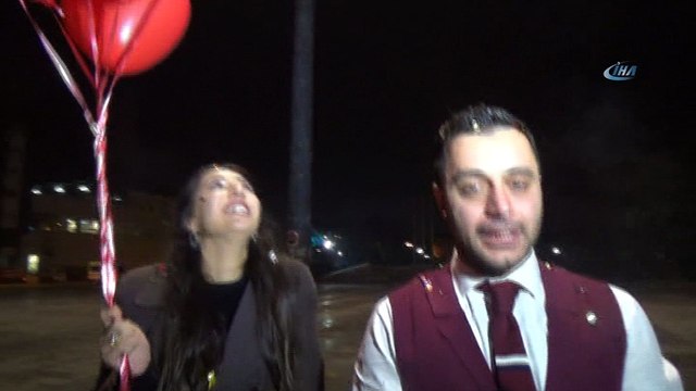 Yeni yıla evlilik teklifi ile girdiler