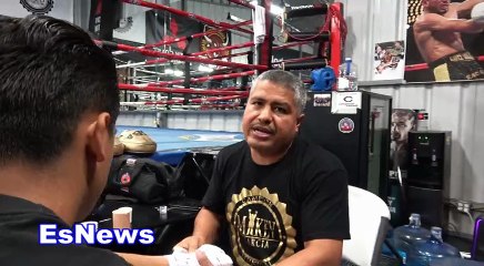 Descargar video: Robert Garcia Mikey Garcia Sparring Partner Beats Sergei Lipinets