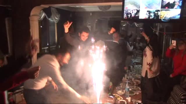 2018 Yılına Davul Zurna Eşliğinde Halay Çekerek Girdiler