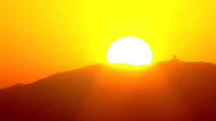 [날씨] 남산에 뜬 붉은 해...새해 첫날 맑고 추워 / YTN