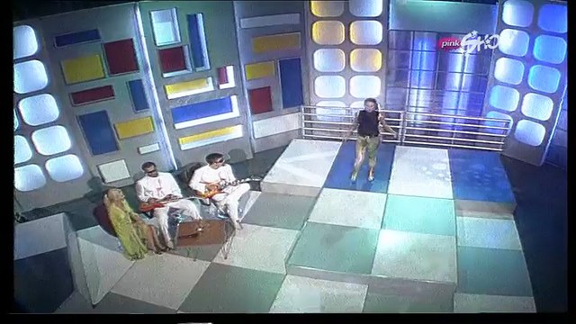 Iva - Skloni je od moga stola