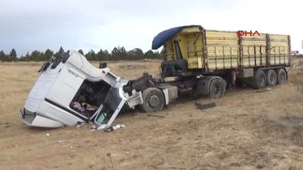 Karaman Tır'ın Kupası Koptu, Burnu Bile Kanamadı