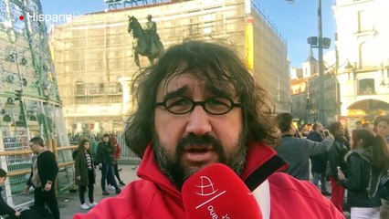 Padres españoles autorizados a hurgar el móvil de sus hijos