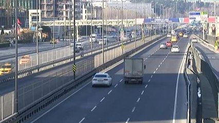 Yeni Yılın İlk Gününde Yollar Boş Kaldı