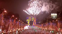 À Paris, les meilleurs moments du spectacle du Nouvel An sur les Champs-Élysées