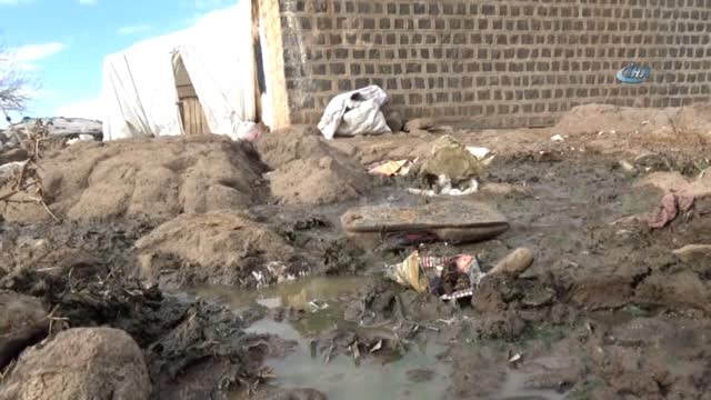 11 Nüfuslu Ailenin Tek Odalı Evde Yaşam Mücadelesi