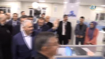 Başbakan Yıldırım 112 Çağrı Merkezi'ni Ziyaret Etti