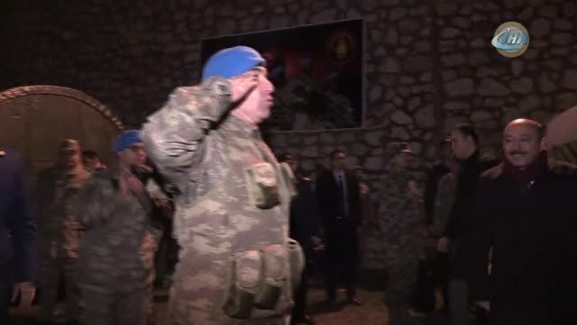 Başbakan Yıldırım, Eğirdir Dağ Komando Okulu ve Eğitim Merkezi Komutanlığını Ziyaret Etti